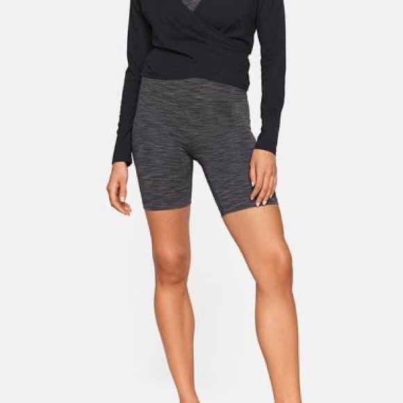 Outdoor Voices Pants - OUTDOOR VOICES- Freeform 7” Inseam Biker Short Athletic Yoga Running Workout